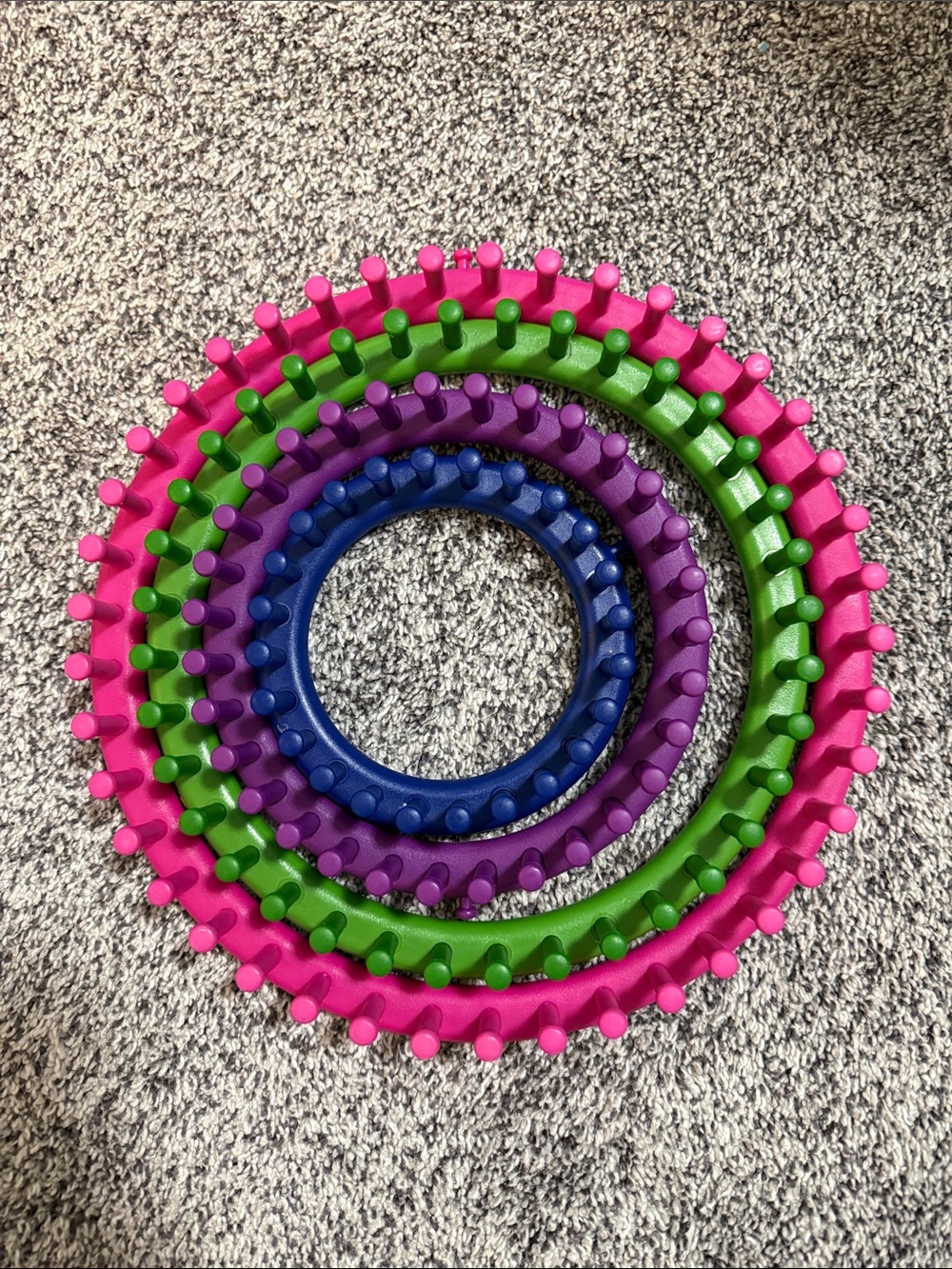 Round Knitting Loom Set - Pink, Green, Purple, Blue